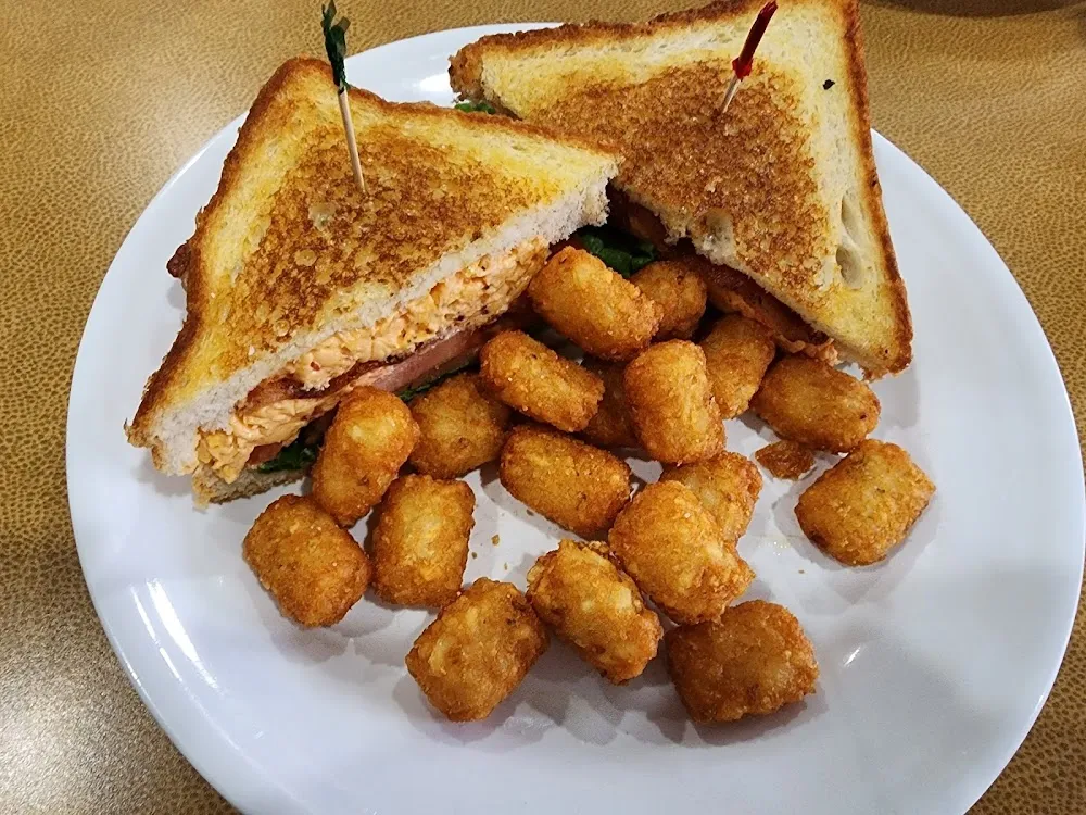 blt with Pimento Cheese